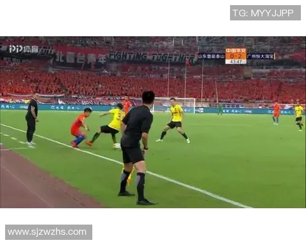 进攻犯规的定义、判罚标准及其对比赛节奏的影响分析 进攻犯规的定义、判罚标准及其对比赛节奏的影响分析