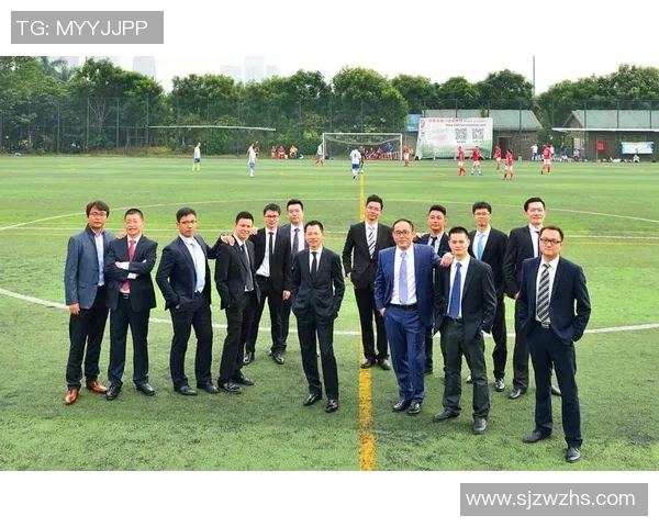 广州足球队心理素质深度解析:如何在压力中逆风翻盘 广州足球队心理素质深度解析:如何在压力中逆风翻盘