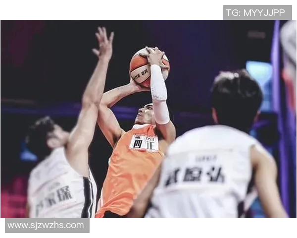 武汉篮球队配合变革引发热议球迷期待新战术带来精彩表现 武汉篮球队配合变革引发热议球迷期待新战术带来精彩表现